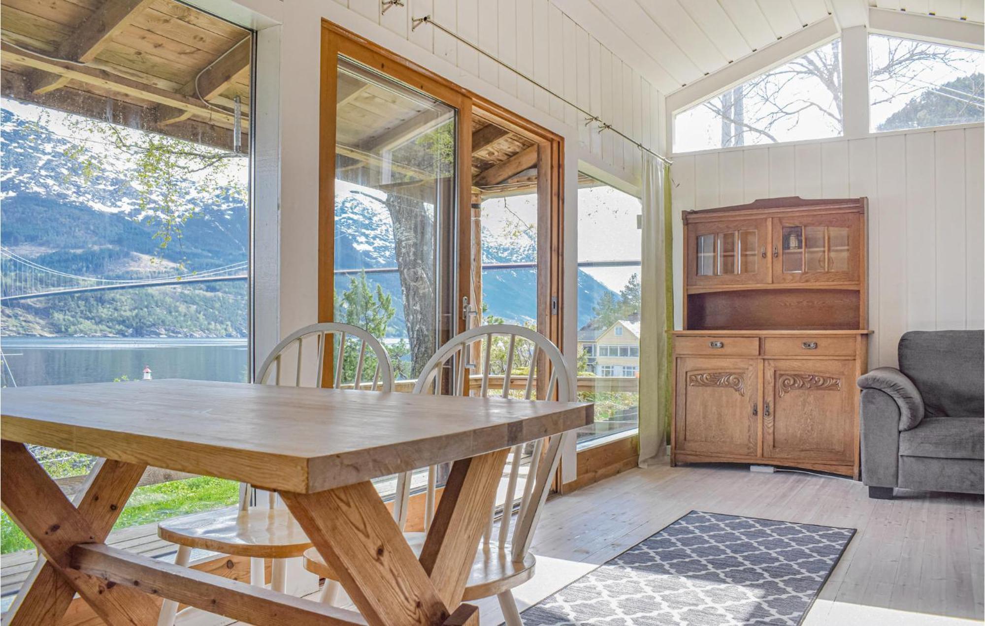 Beautiful Home In Vallavik With Kitchen Bu Exterior photo